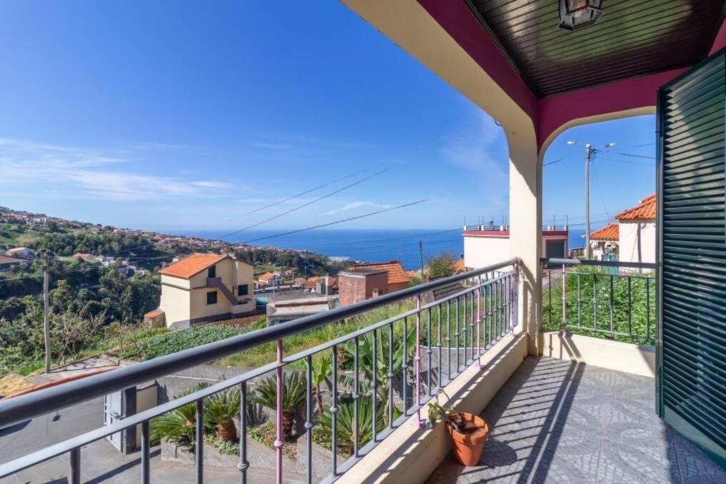 Casa Central - Peceful Mountain Retreat In Calheta Ribeira do Raposo Exteriör bild