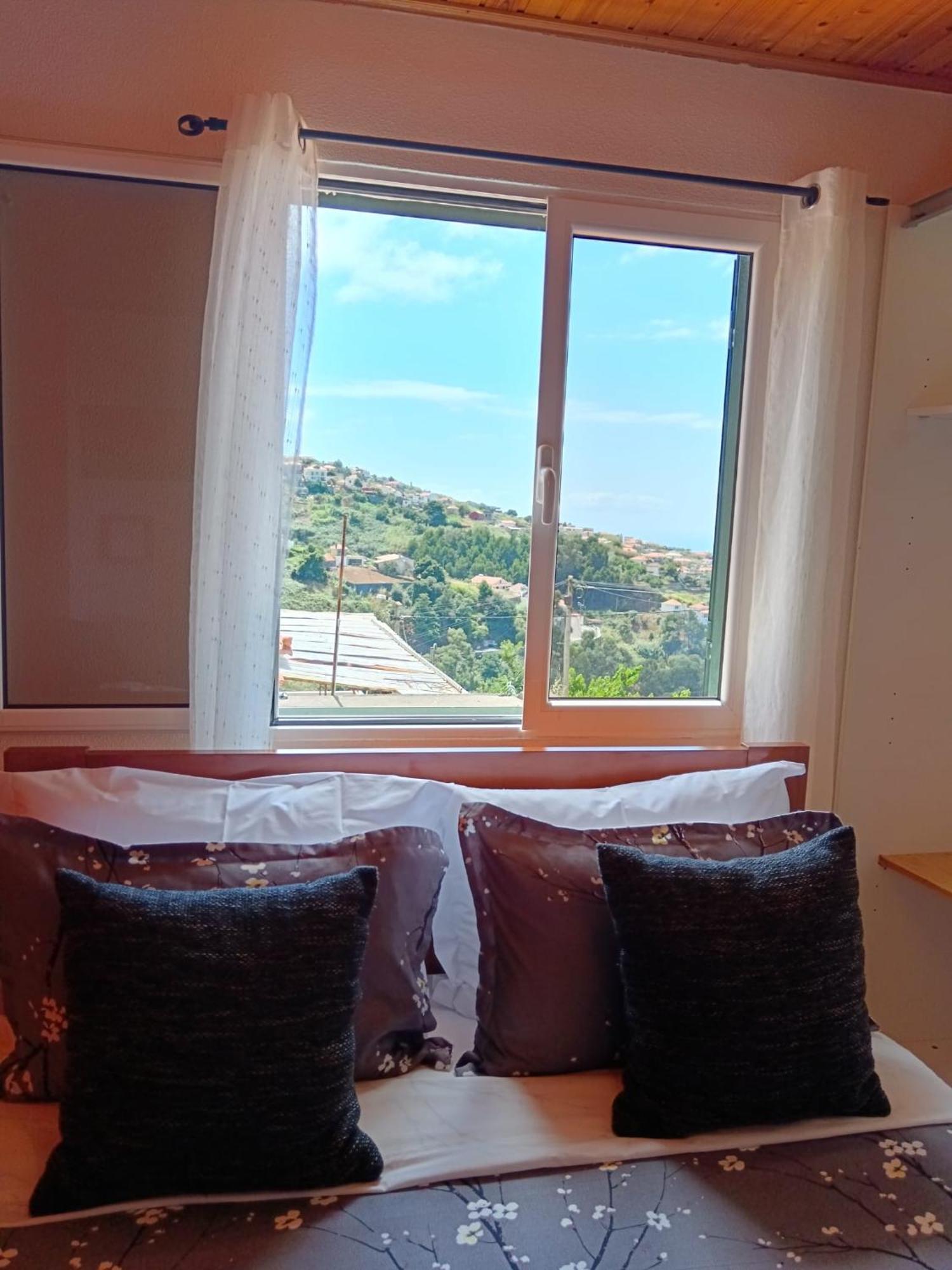 Casa Central - Peceful Mountain Retreat In Calheta Ribeira do Raposo Exteriör bild